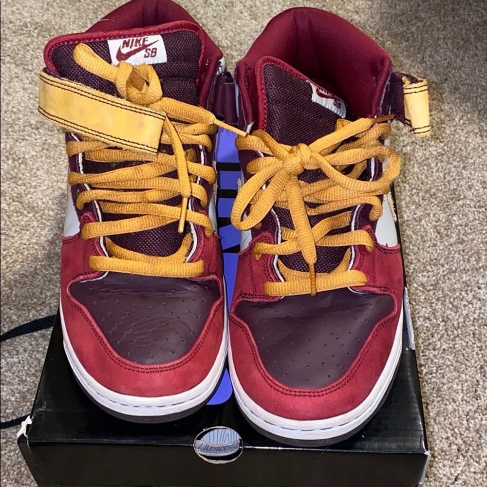 Nike SB Mid